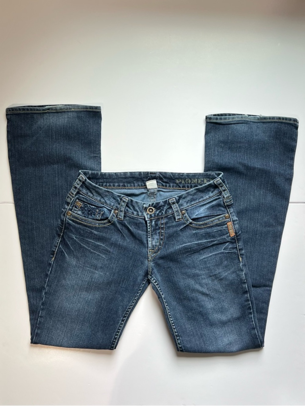 Silver Jeans Low Rise Flare Denim Blue Jeans Women's Size 28/33 Y2K Western Boho